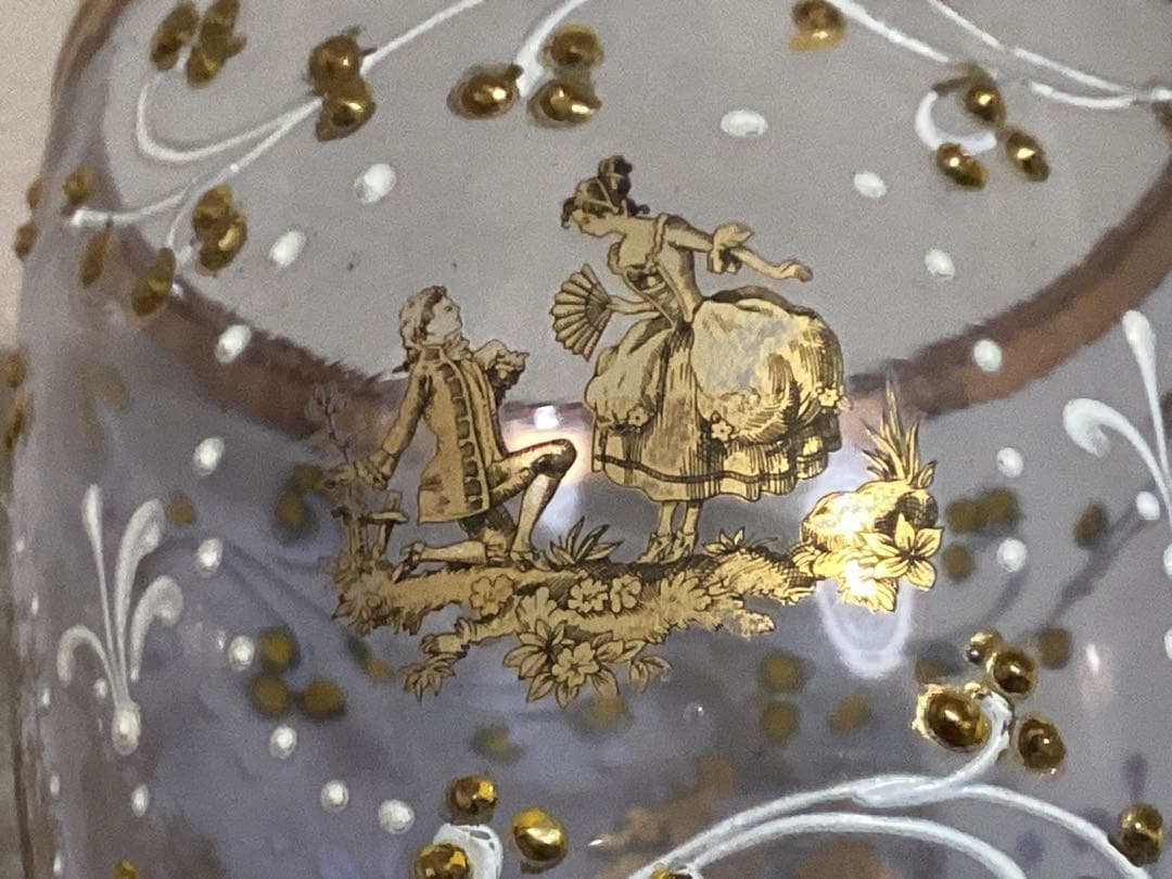 ヴィンテージ リモージュワイングラス 金粒 紫色の高脚グラス 金色装飾