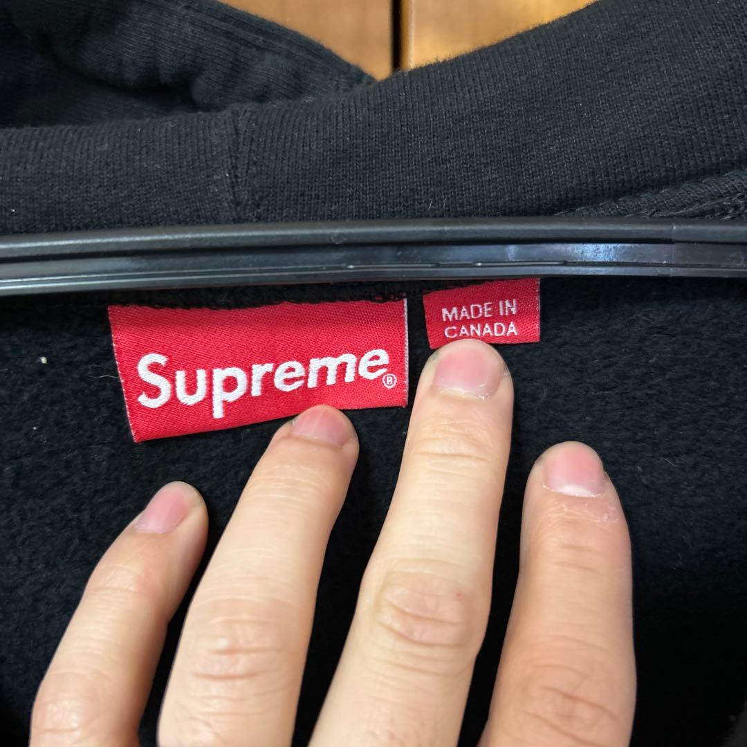 【人気定番】シュプリーム スモールボックスロゴ ジップパーカー 黒 カナダ製肉厚