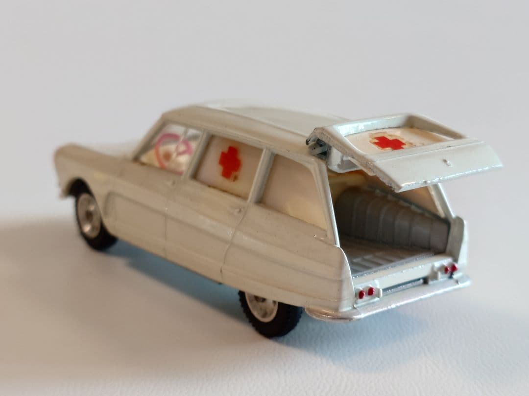 Dalia Solido 　NO.33 CITROEN AMI 6