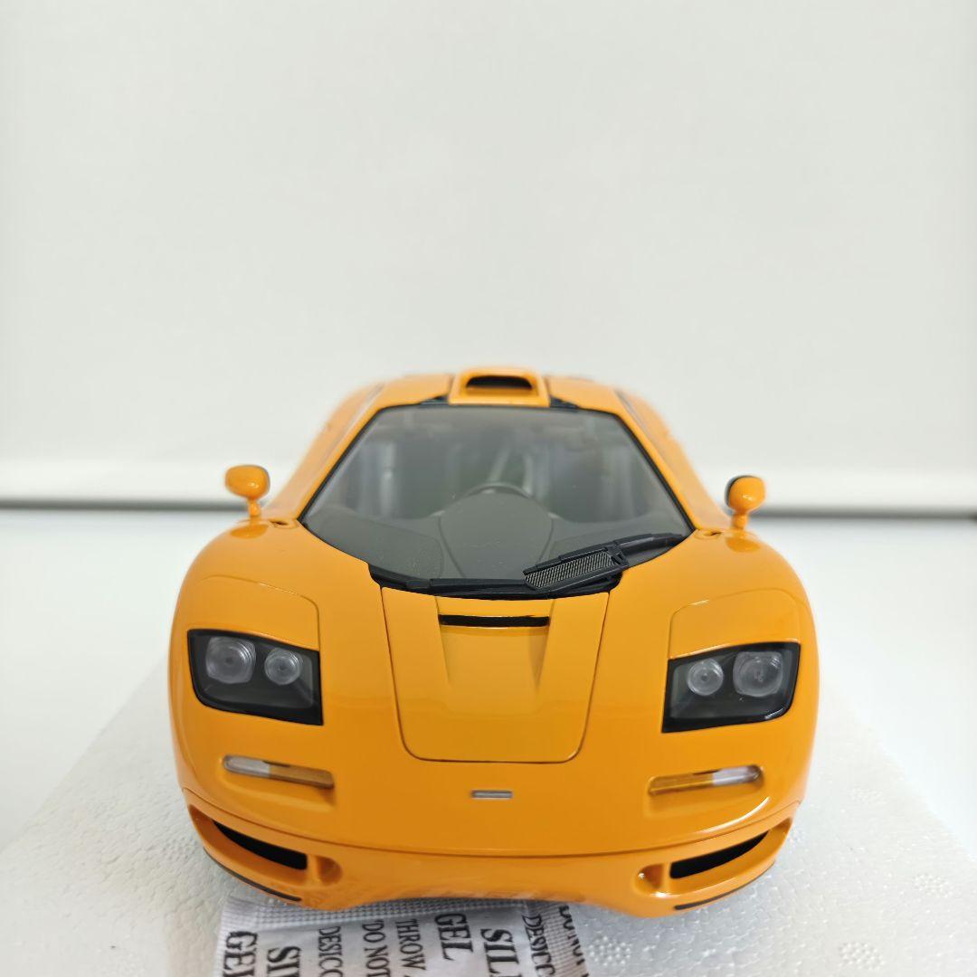 MINICHAMPS 1/18 マクラーレンF1ロードカー 1993