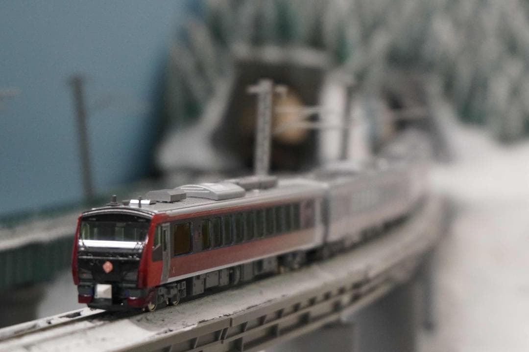 KATO製 HB-E300系 「海里」ラッピング仕様 4両編成セット - メルカリ