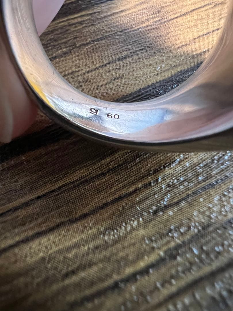 アクセサリー TOM WOOD CUSHION SATIN RING g60