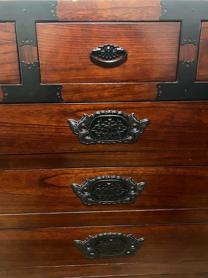 和箪笥 昭和レトロ 時代箪笥 アンティーク 伝統工芸 金具 菊唐草 和家具