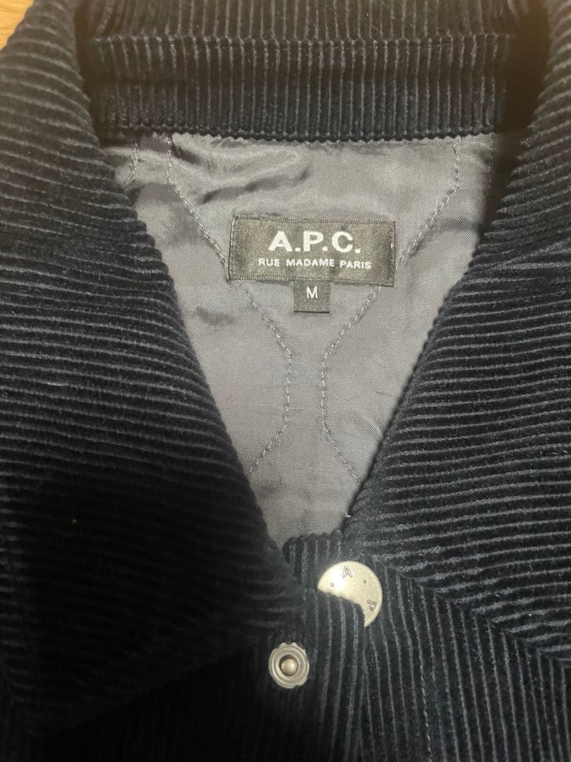 【定価7万超え】A.P.C 中綿付き　コーデュロイジャケット　ブラック　極美品