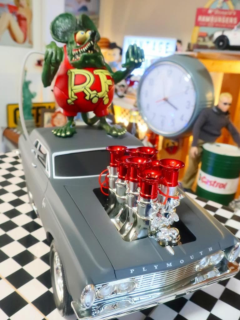 1/18 ラットフィンク ホットロッド プリマス サボイ SAVOY ´63の通販は