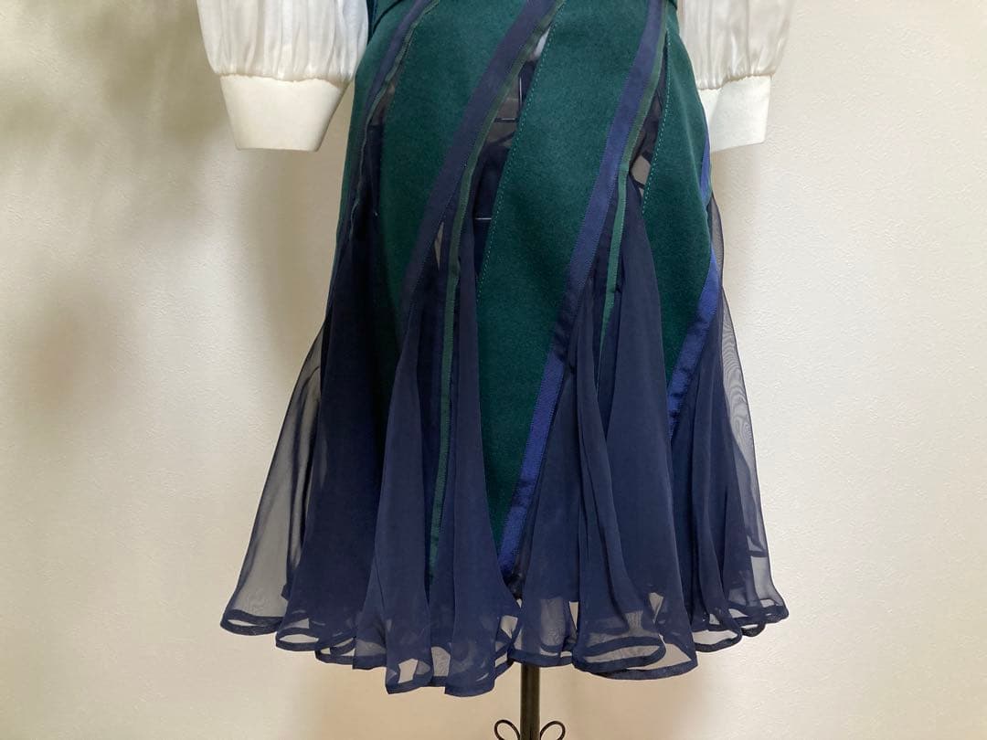 【美品】サカイ　sacai ダークネイビーandグリーン　フレア巻きスカート