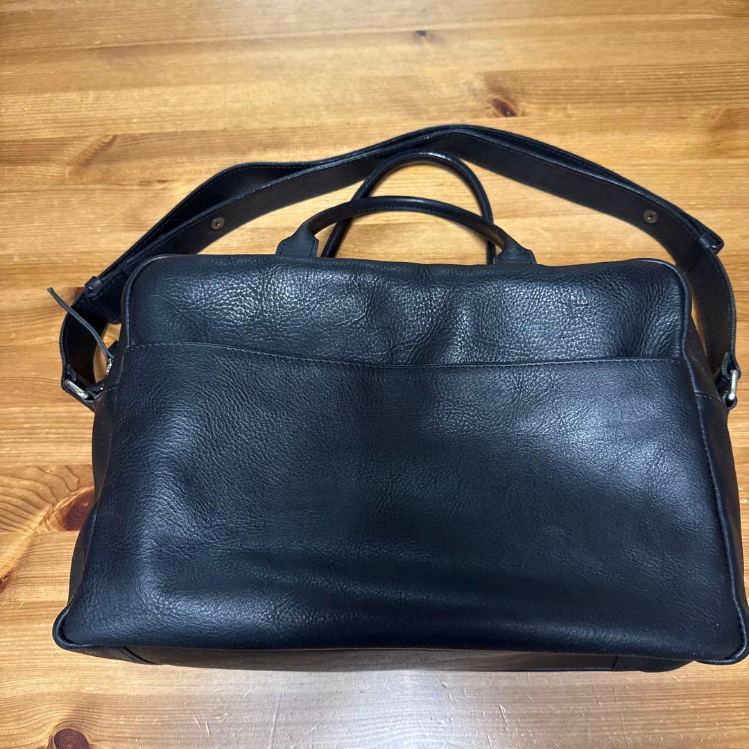 mon　　MADRIGAL おかかえバッグ 黒 マドリガル