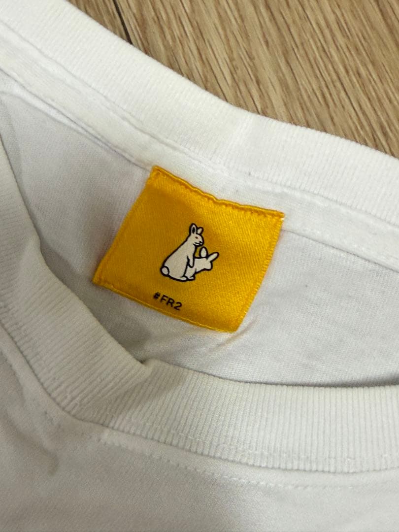 美品中古】FR2 頭狂色情兎 セクシー プリント Tシャツ - メルカリ