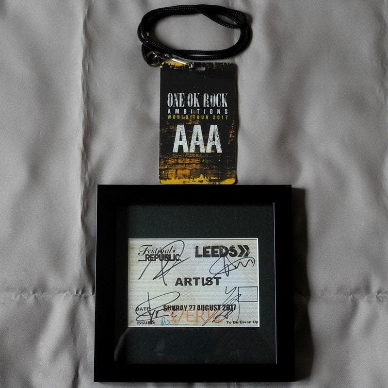 ONE OK ROCK ワンオクロック UK公演 AAAパス メンバー直筆サイン
