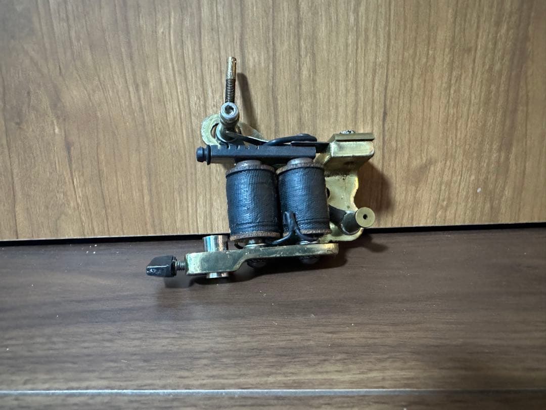 Micky Bee tattoo machine