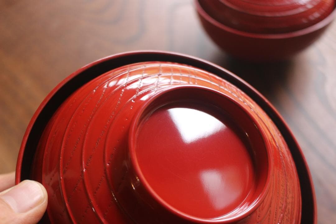 デッドストック！極上糸目朱漆に優美な松蒔絵の映える煮物椀2点（検輪島塗雑煮椀