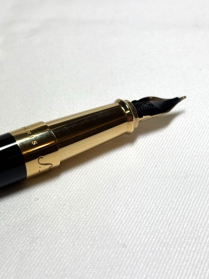 美品　エス・テー・デュポン　エリゼ　ブラックラッカー＆ゴールド ラインD 細字