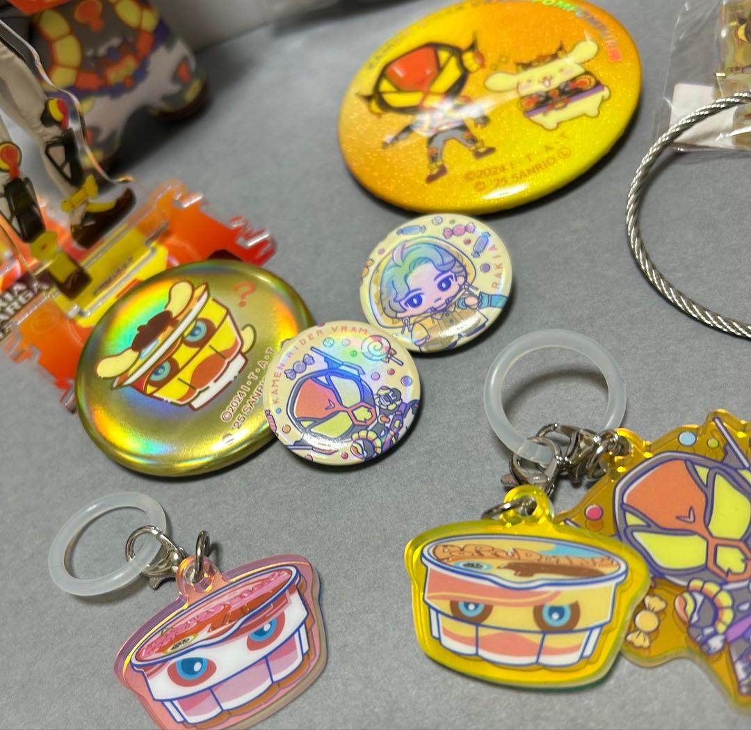 仮面ライダーヴラム 缶バッジ マスコット アクリルスタンド ラキア まとめ売り