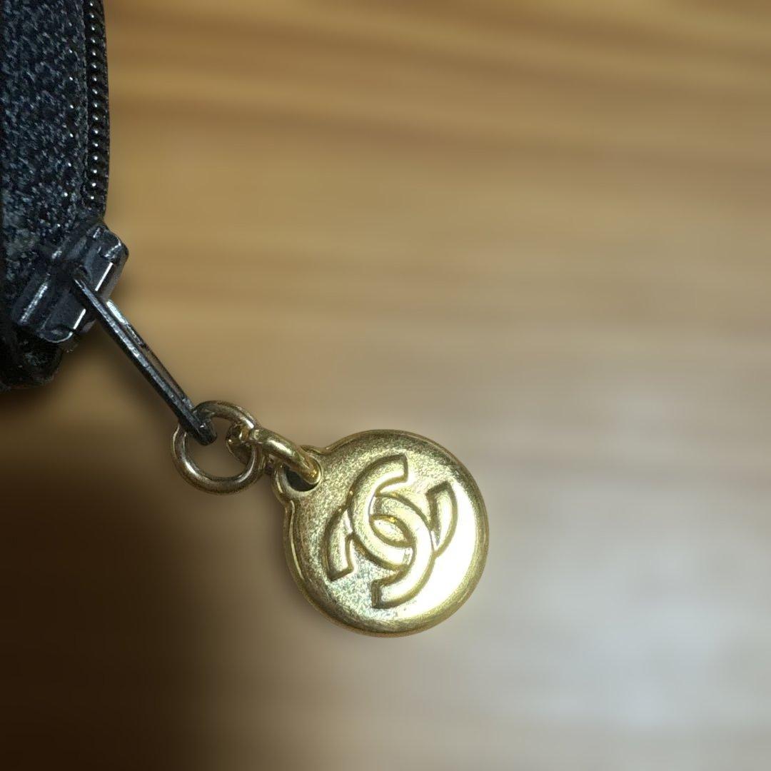 シャネル　CHANEL エナメル　小銭入れ　ブティック　デカロゴ　ケース