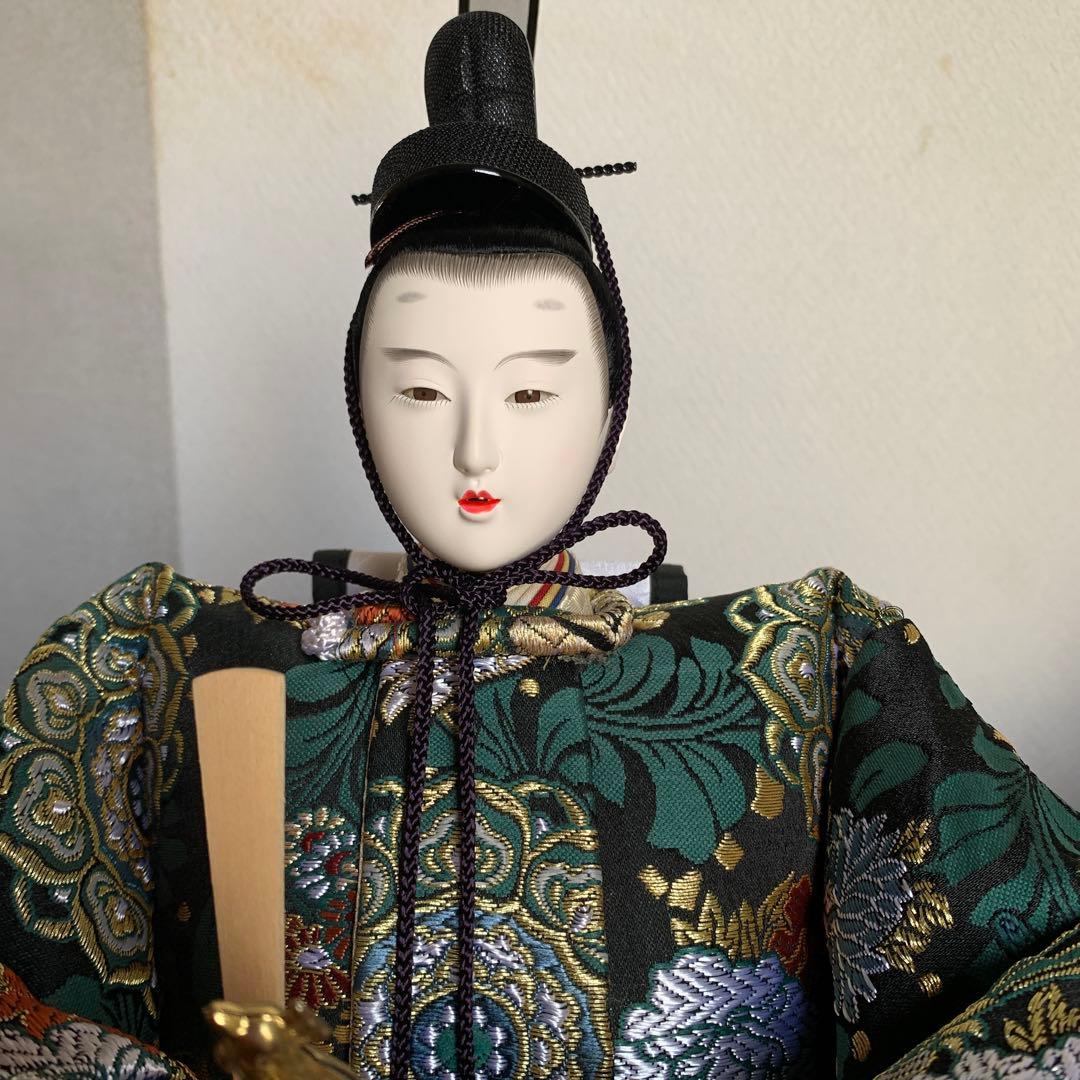 雛人形 親王台込み　伝統的な衣装 約30cm