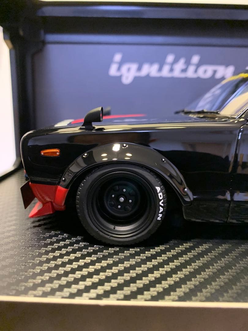 イグニッションモデル　1/18 LBWK ハコスカ アドバン