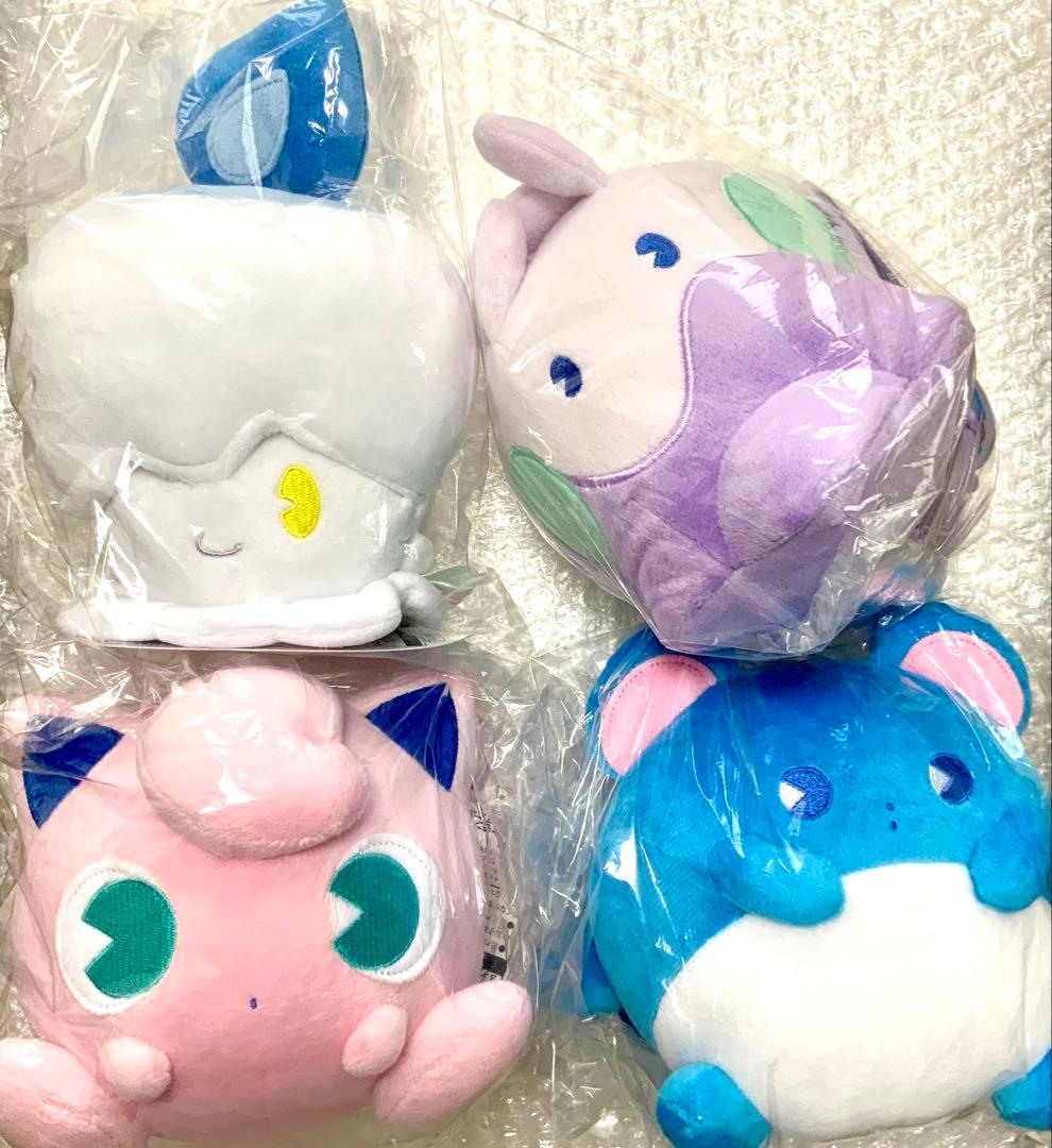 サイコソーダ・リフレッシュ」シリーズのぬいぐるみに、トゲピーたちが