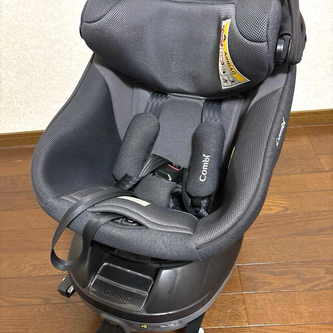【美品】Combi クルムーヴアドバンス ISOFIX JP-590 R129