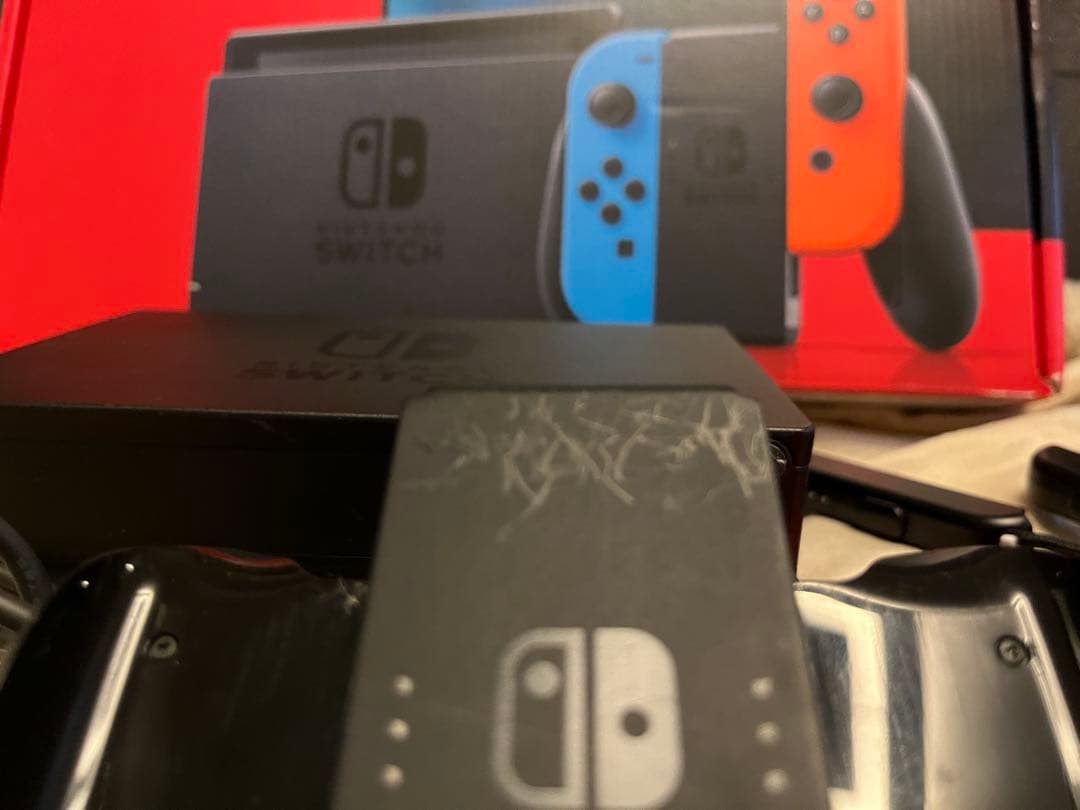 【美品】 Nintendo Switch 本体 2020年製