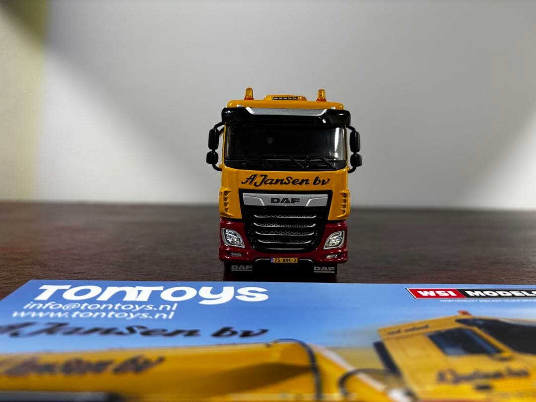 交渉済　WSIMODELS 「A Jansen bv」バルクトレーラー　DAF