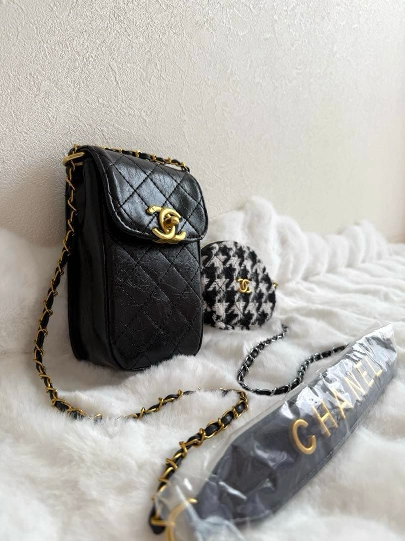 シャネル ノベルティ スマホショルダーバッグポ－チセット