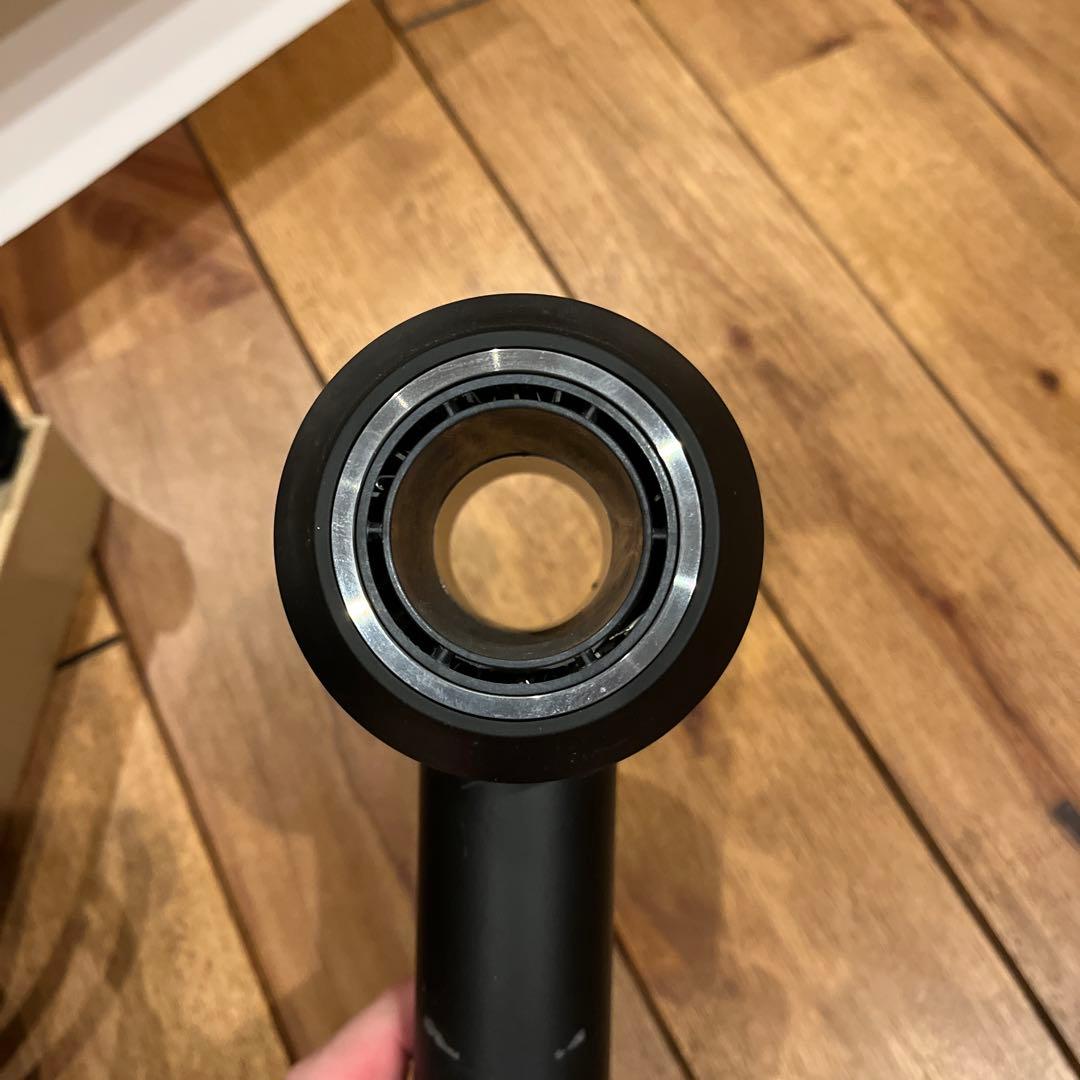 箱・未使用付属品付きDyson supersonic ionic ヘアドライヤー