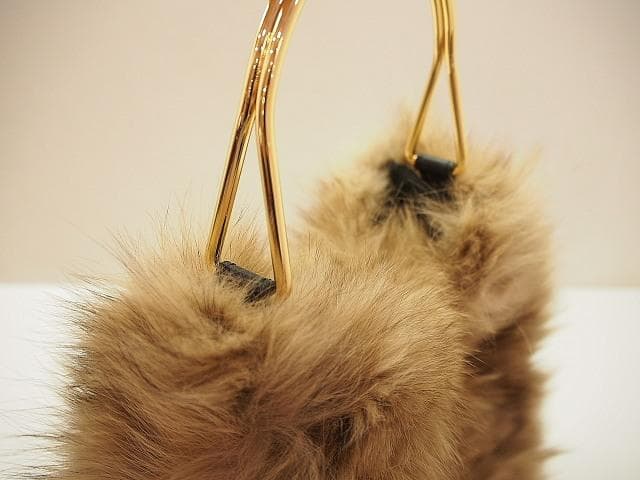 ヴィオラドーロ 定価3.7万 新品 フォックスファーリングバッグ ベージュ