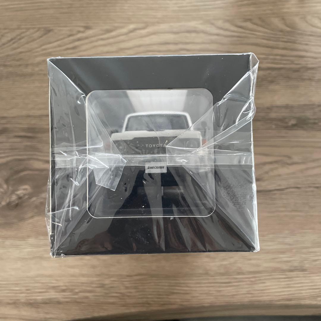 ランドクルーザー70ミニカー　「30分の1スケール」　非売品