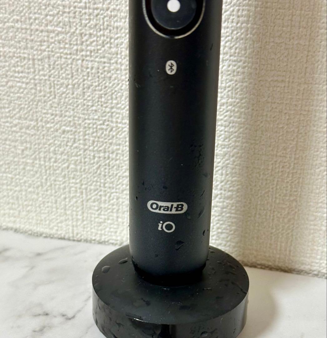 ま*ん様 【早い者勝ち】Oral-B iO 黒 本体＋充電台3768 動作良好