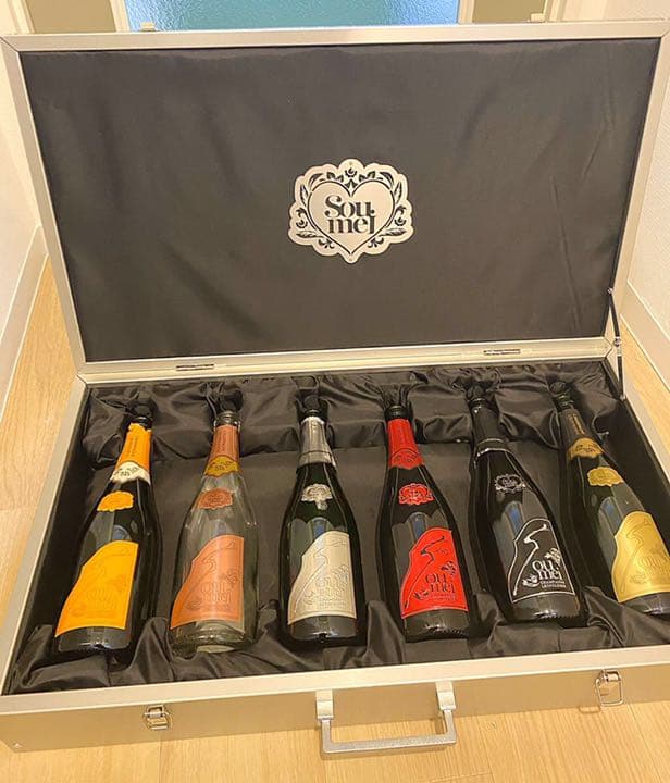 ソウメイアタッシュケース空瓶6本セット