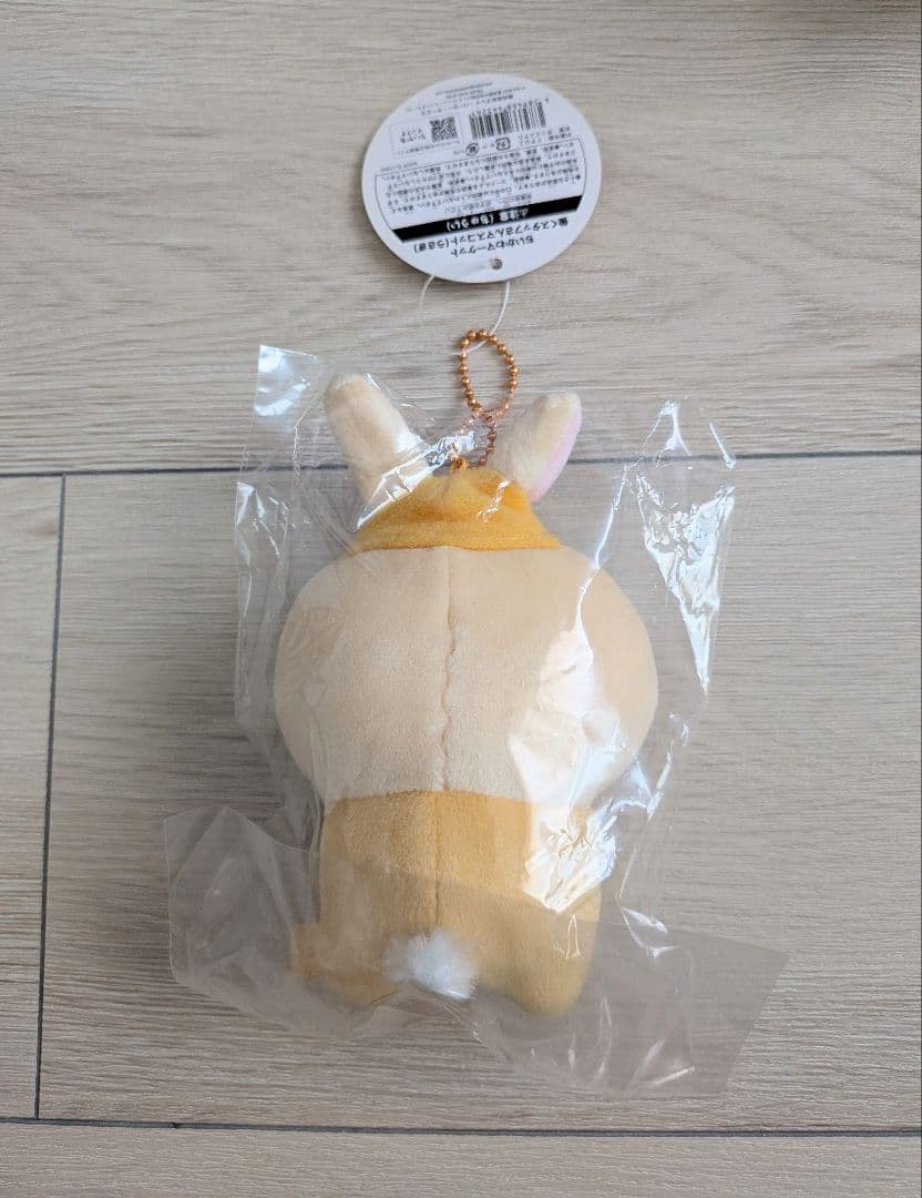 【正規品】ちいかわマーケット　働くスタッフさん マスコット　うさぎ