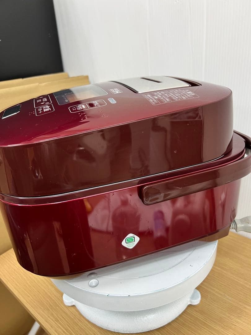 TOSHIBA 真空圧力IH炊飯器 RC-10VXH 1.0L 2014年製