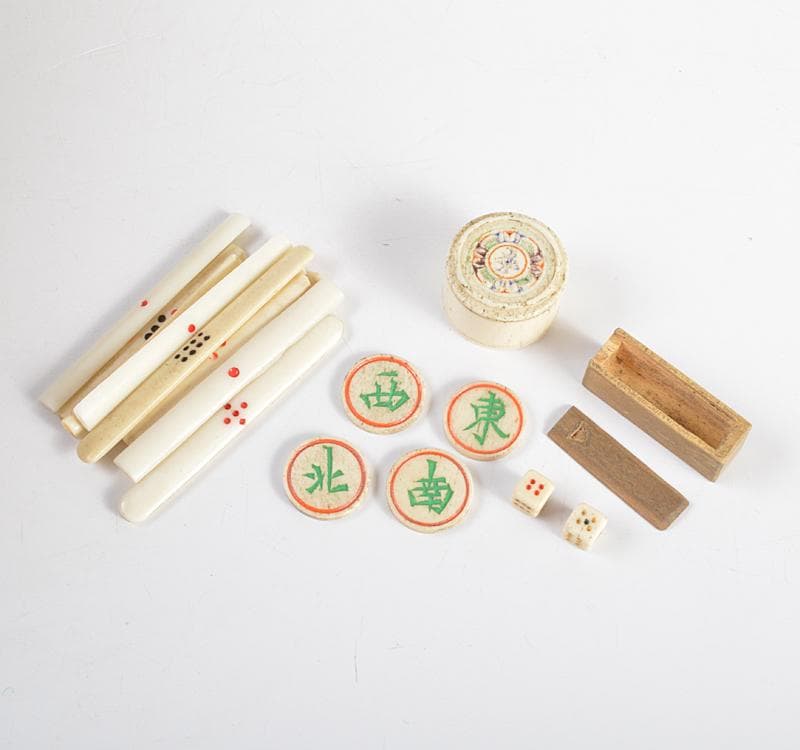 中国　竹嵌　骨牌　背竹牌　麻雀牌　皮製ケース付　D　8705