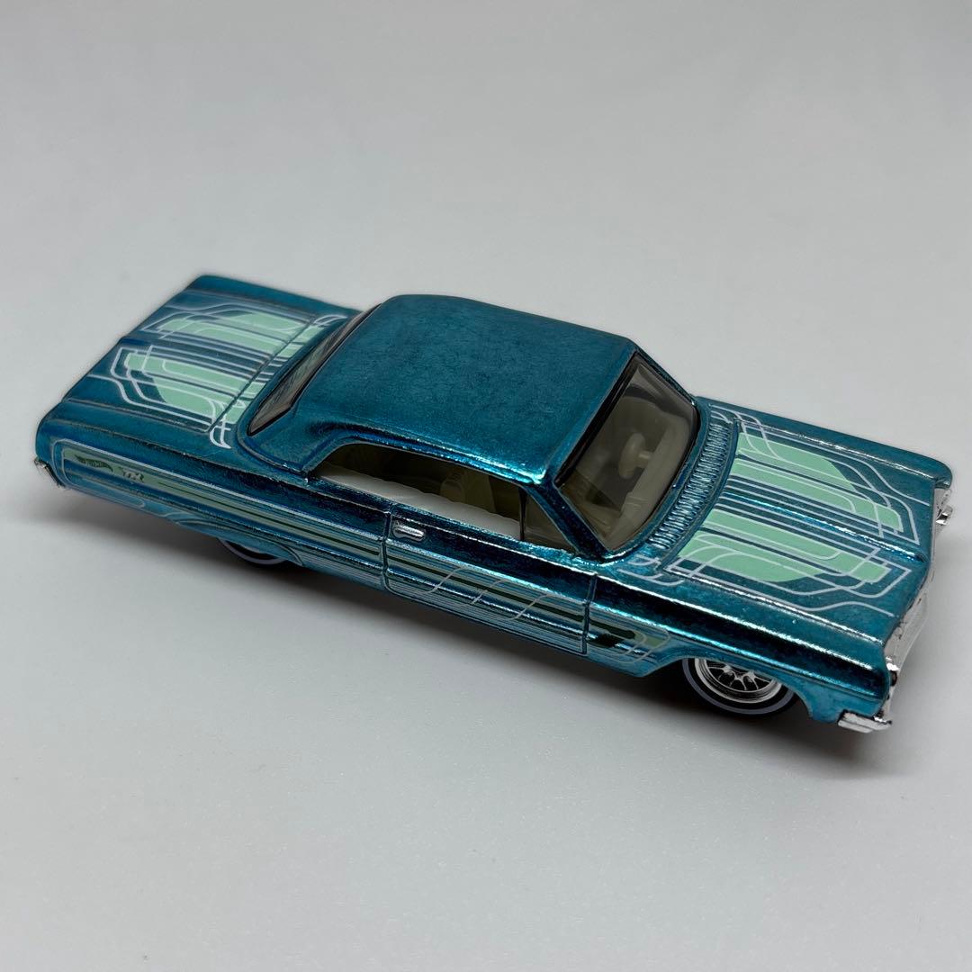 ミニカー Hotwheels STH 64 IMPALA