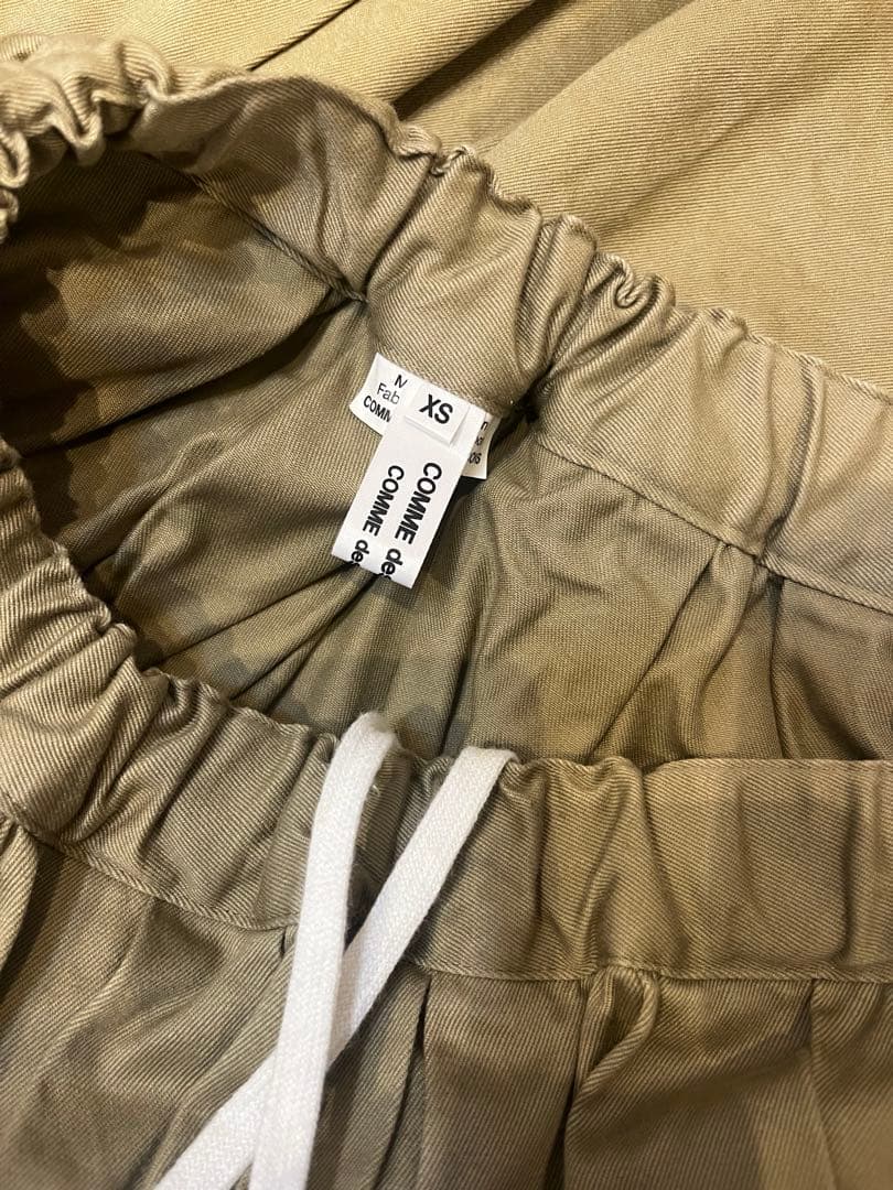 美品★コムデギャルソン　コムデギャルソン★綿チノスカート　カーキ