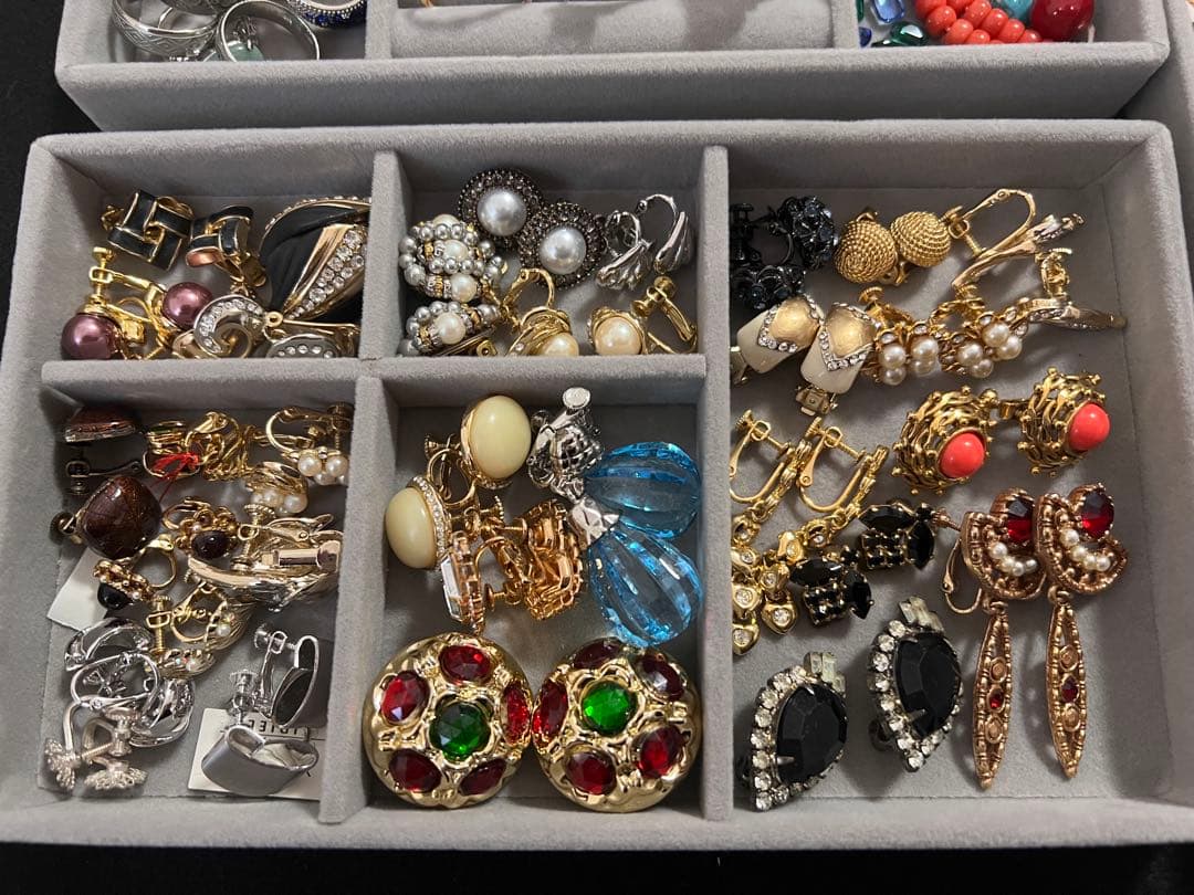 み*ん様 アクセサリー　まとめ売り　1.8kg 大量　在庫処分　断捨離　整理品