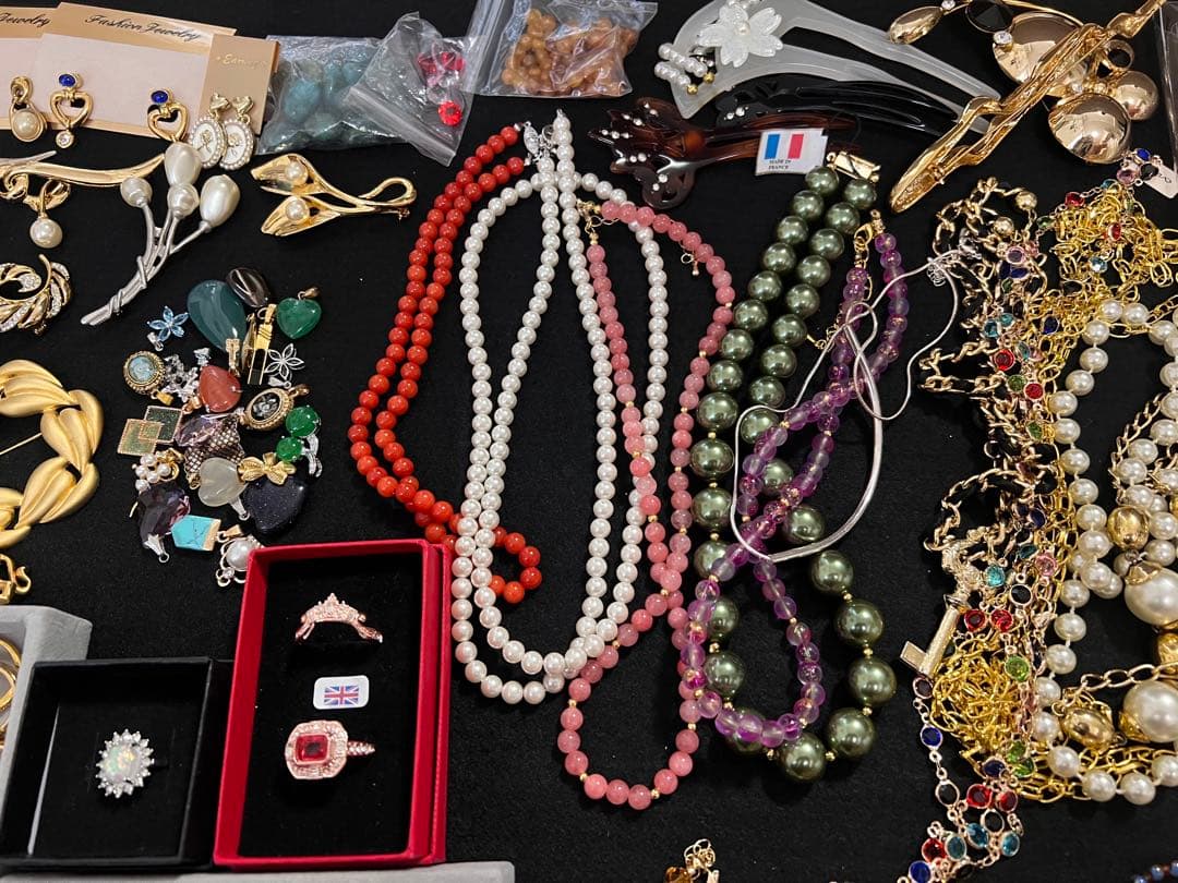 み*ん様 アクセサリー　まとめ売り　1.8kg 大量　在庫処分　断捨離　整理品