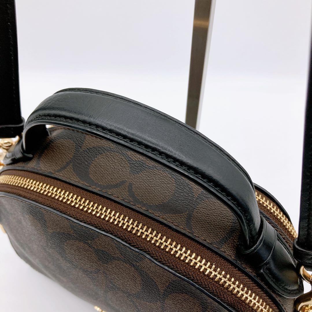 COACH ショルダーバッグ　シグネチャー　肩がけ　斜めがけ　2way