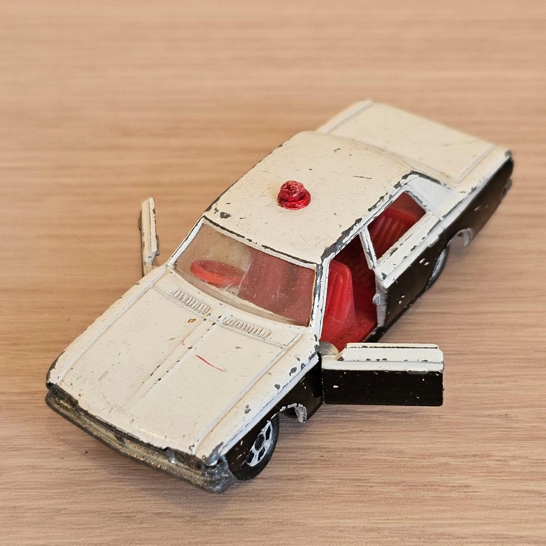 【トミカ】No.4 トヨタ クラウン パトロールカー 1Aホイール 日本製