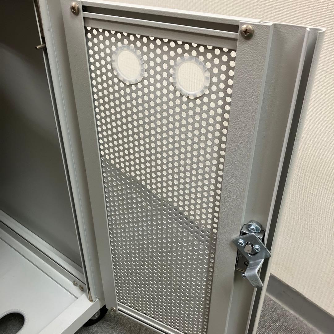 サンワサプライ　CP-TH4U 縦収納 19インチ マウントハブボックス 4U