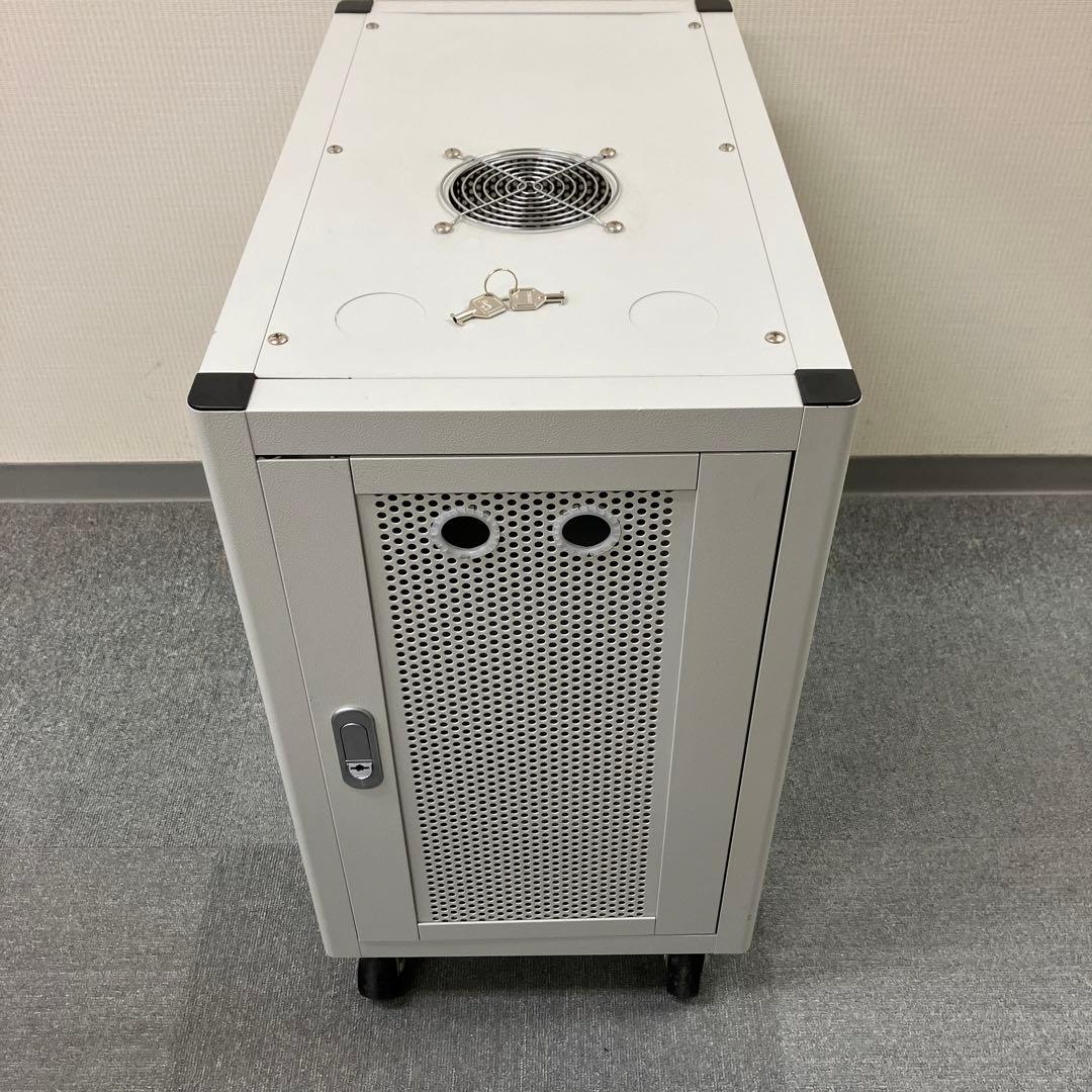 サンワサプライ　CP-TH4U 縦収納 19インチ マウントハブボックス 4U