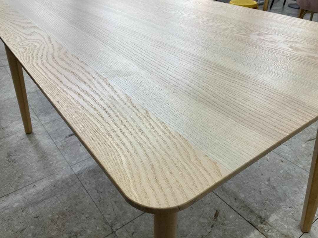 IKEA ダイニングテーブル LISABO ベージュ