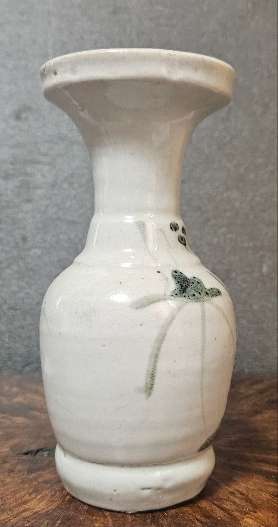 江戸時代中期　古伊万里　染付　草花の図　広口　花入れ　花生け　高 14.0cm