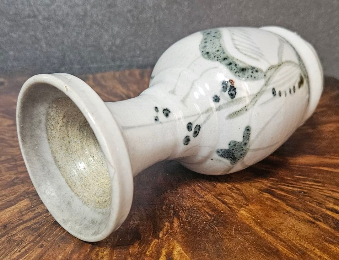 江戸時代中期　古伊万里　染付　草花の図　広口　花入れ　花生け　高 14.0cm