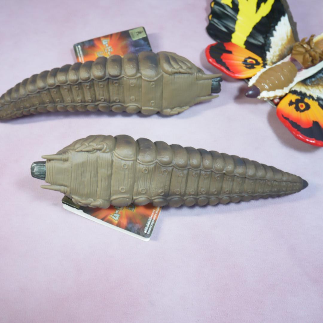 ムービーモンスターシリーズ　モスラ2004　成虫＋幼虫オス＋幼虫メス　タグ付き