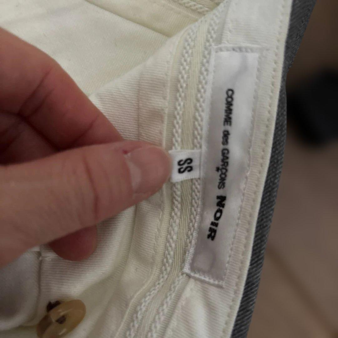 グレー サルエルパンツ プリーツ入り