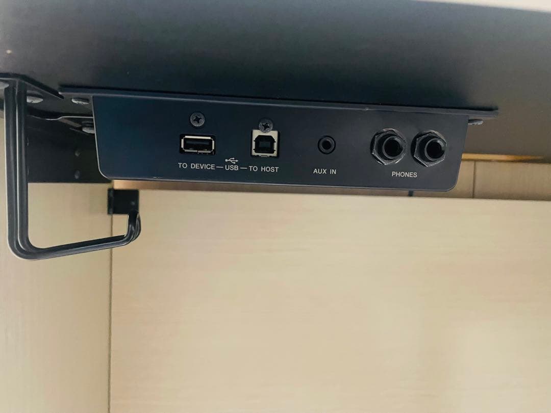 ヤマハ デジタルピアノ クラビノー CLP-645WA 椅子とメトロノーム