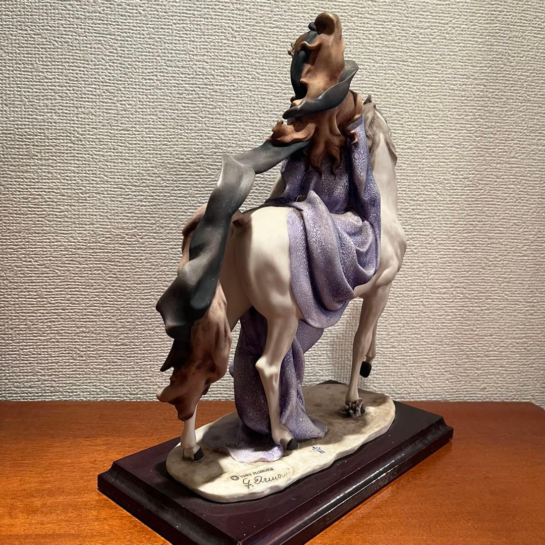 ジョゼッペアルマーニ 騎乗する女性 馬 白馬 陶器 人形 置物