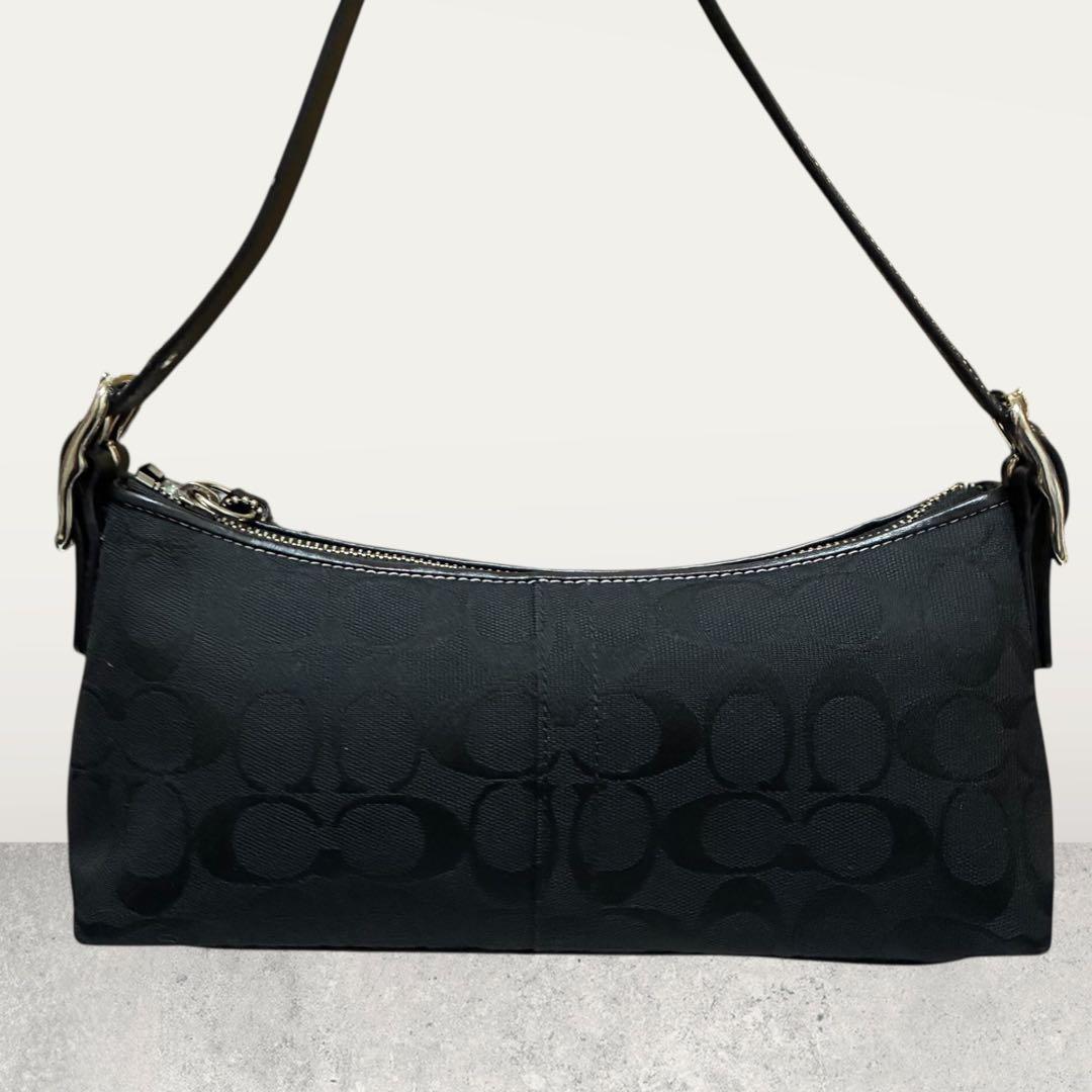 極美品 COACH コーチ ポーチ ハンドバッグ シグネチャー 8K01 黒