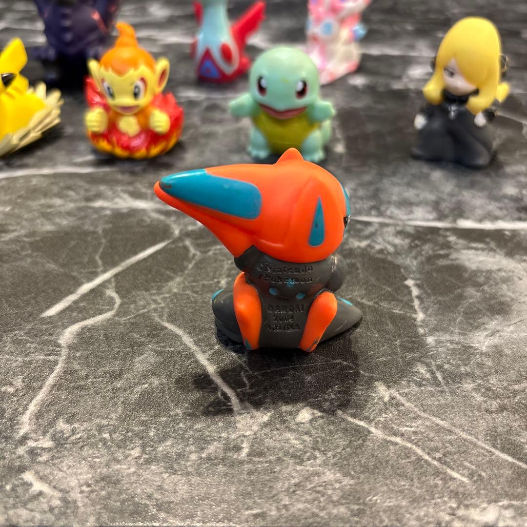 ポケモンキッズ　指人形 まとめ売り　シロナ　ゼニガメ　ラティアス　ニンフィア